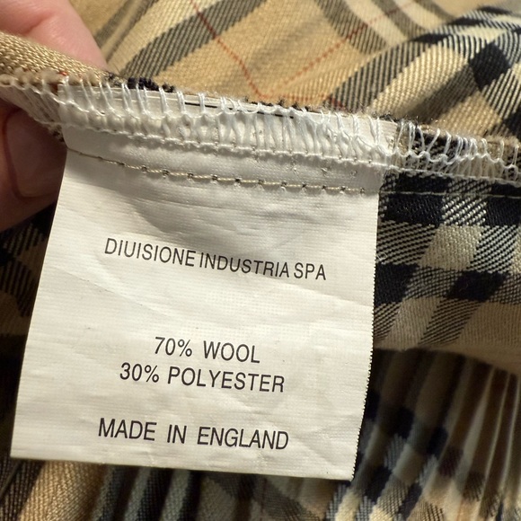 Burberry London England Classic Check Wool Pleated Dress – Beige Nova Check - Picture 9 of 9